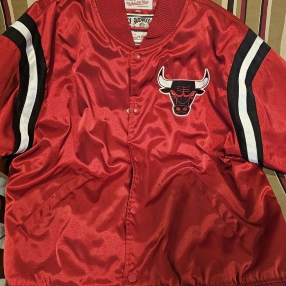 Bulls Mitchell Ness Stadium Jacket - Picture 3 of 6